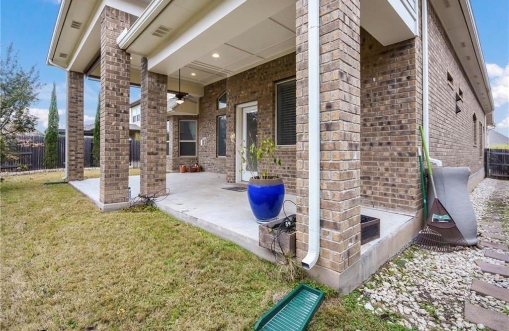213 Simmons Dr - Photo 33