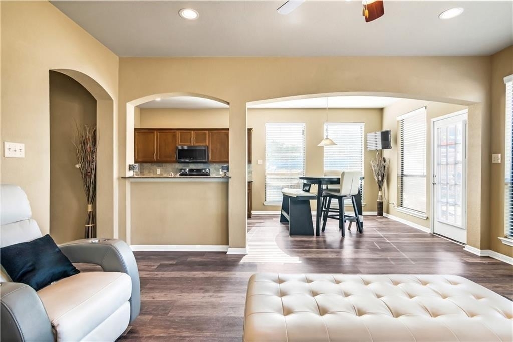 3418 Castleton Dr - Photo 8
