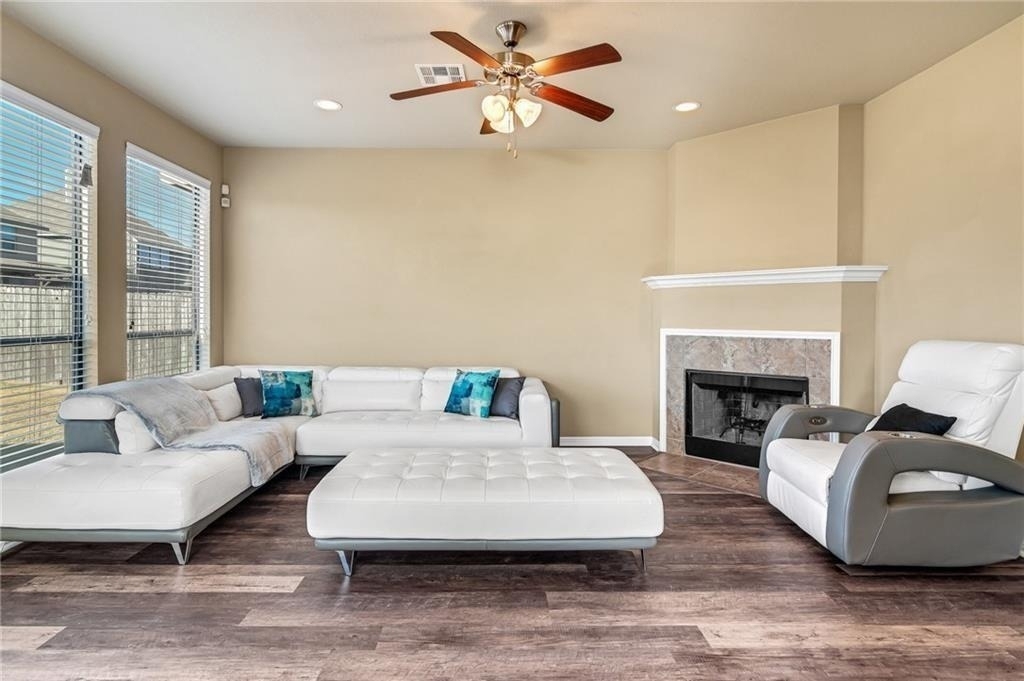 3418 Castleton Dr - Photo 11