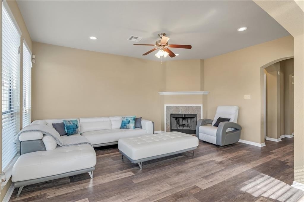 3418 Castleton Dr - Photo 10