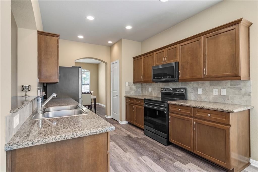 3418 Castleton Dr - Photo 13