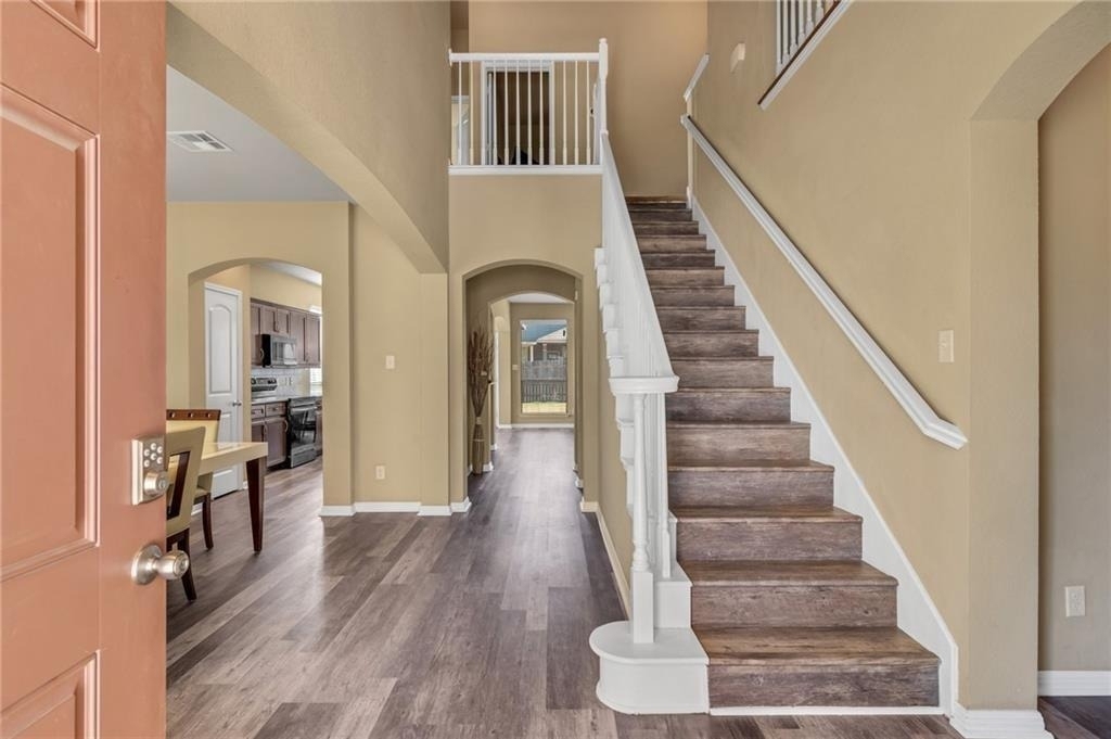 3418 Castleton Dr - Photo 5
