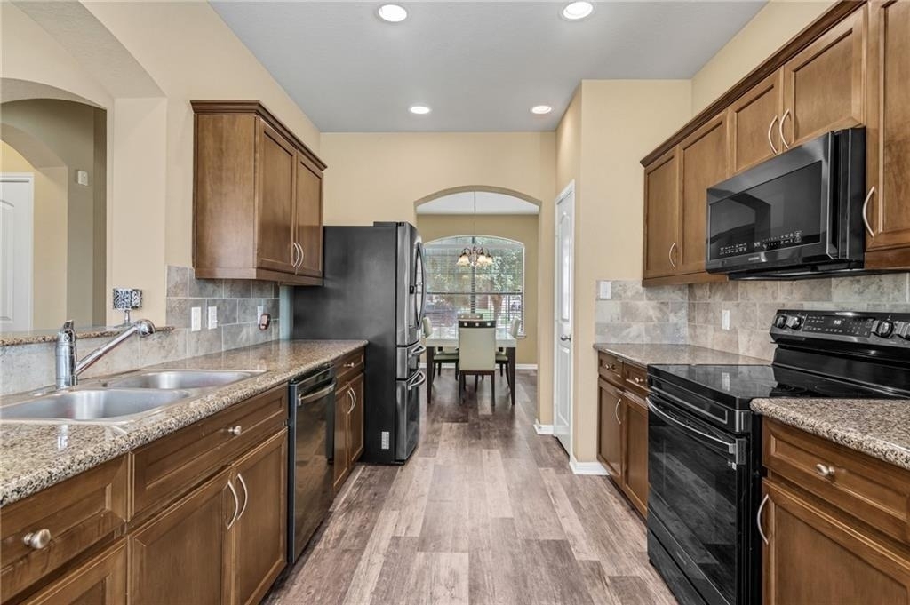 3418 Castleton Dr - Photo 15