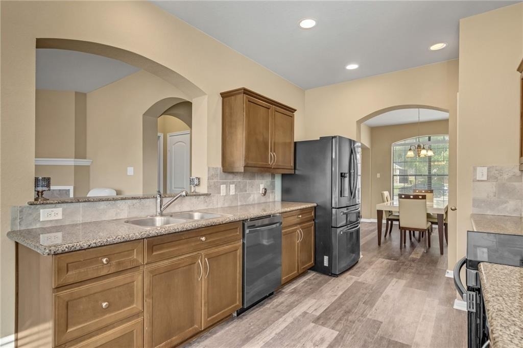 3418 Castleton Dr - Photo 14