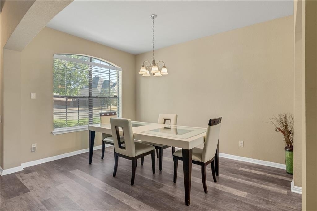 3418 Castleton Dr - Photo 6