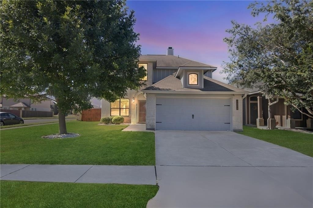 3418 Castleton Dr - Photo 1