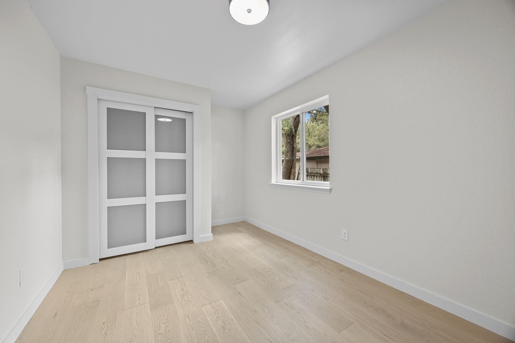 8708 Huebinger Pass - Photo 23