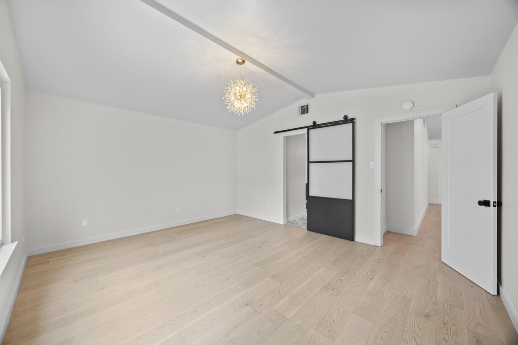 8708 Huebinger Pass - Photo 15