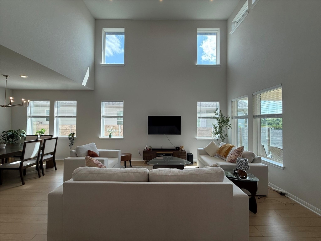 437 Leeward Pass - Photo 4