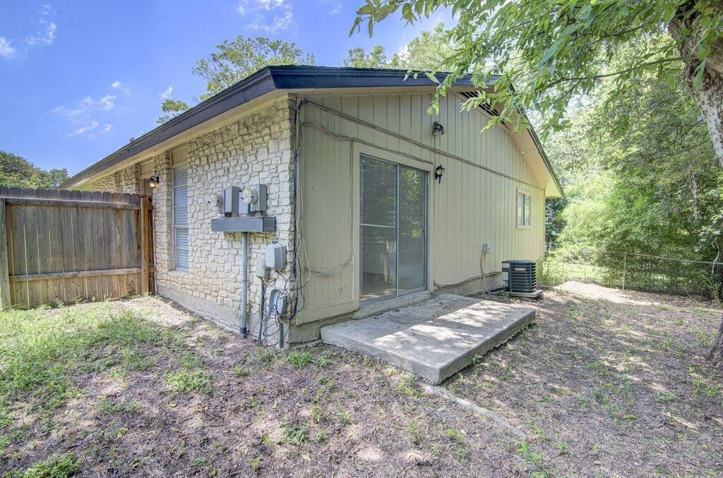 805 Sirocco Dr - Photo 16