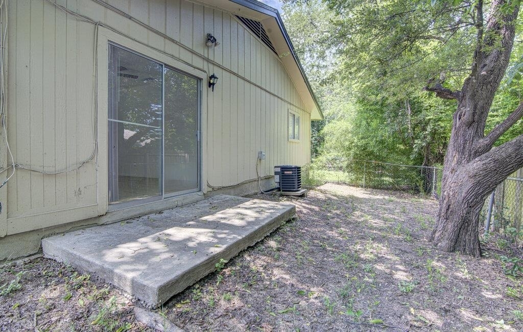 805 Sirocco Dr - Photo 18