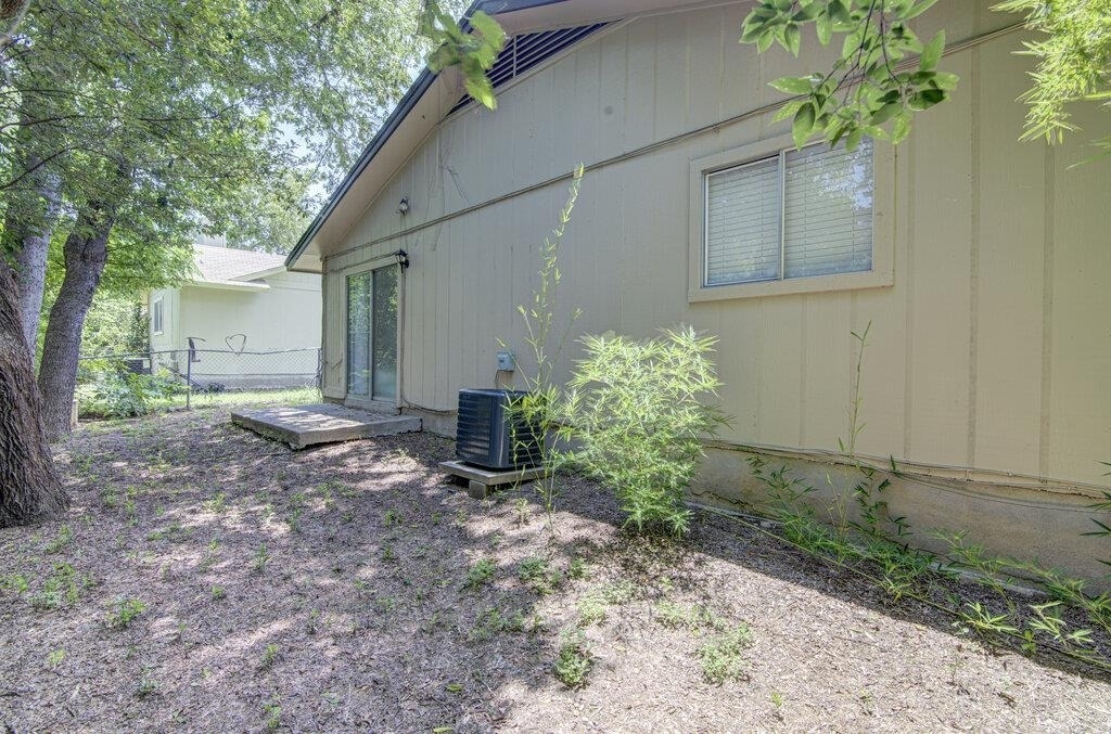 805 Sirocco Dr - Photo 17