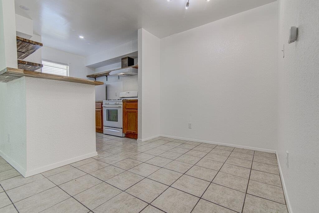 805 Sirocco Dr - Photo 8