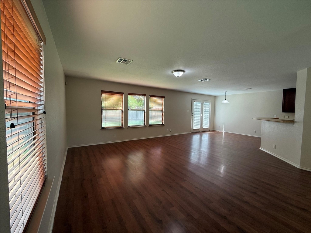 640 New Country Rd - Photo 3