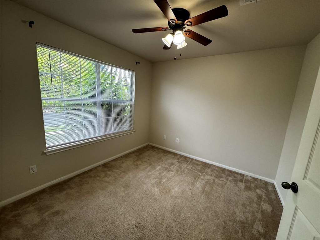 1600 Melissa Oaks Ln Ln - Photo 14