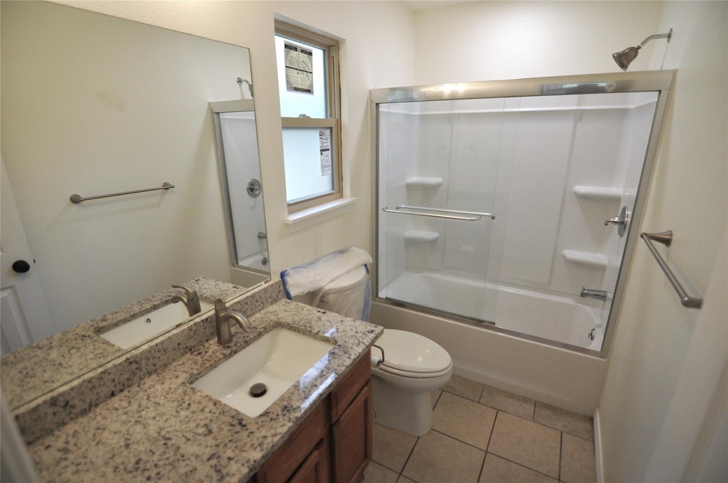 8809 Piney Pt - Photo 9