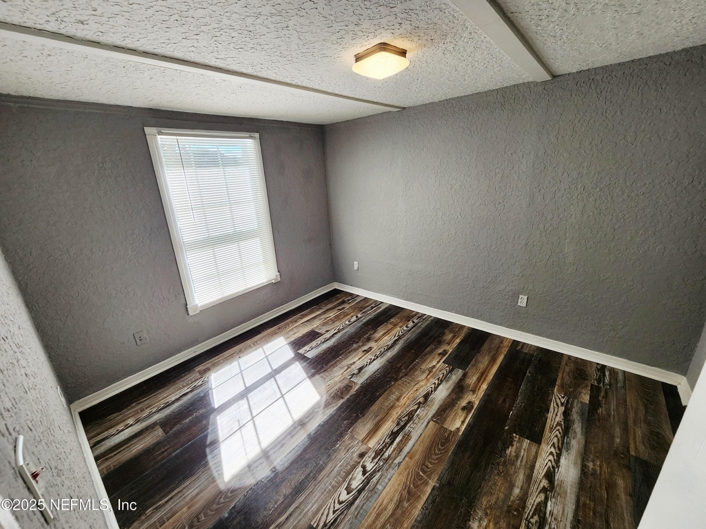 3238 Townsend Boulevard - Photo 9