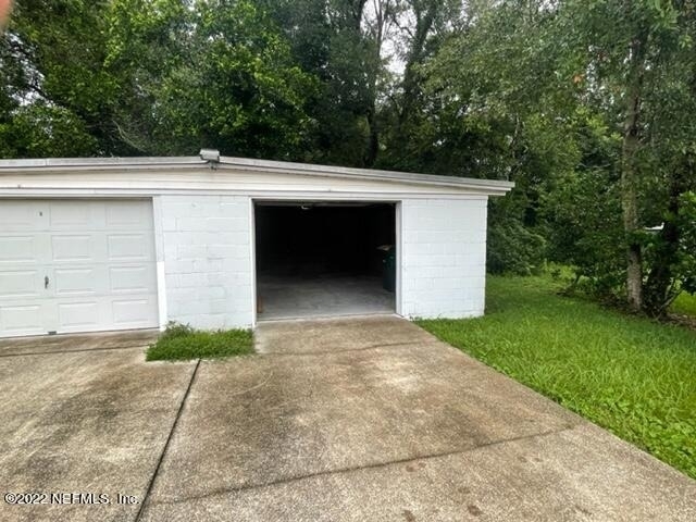 3677 Walsh Street - Photo 18