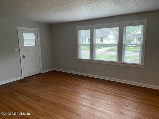 3677 Walsh Street - Photo 11
