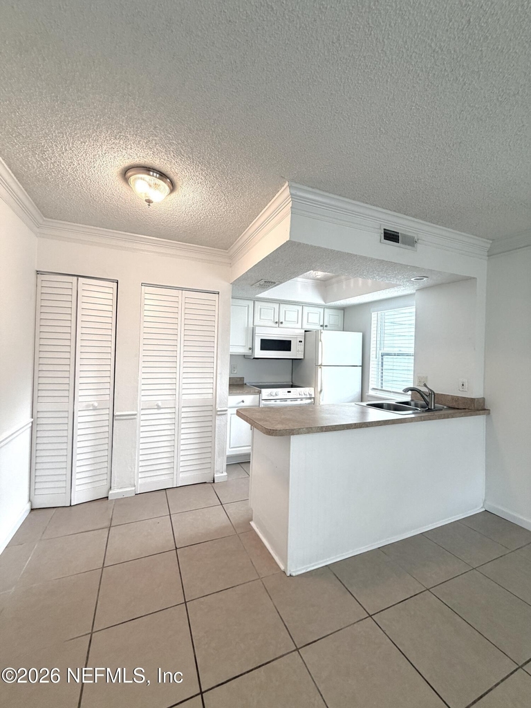 100 Fairway Park Boulevard - Photo 6