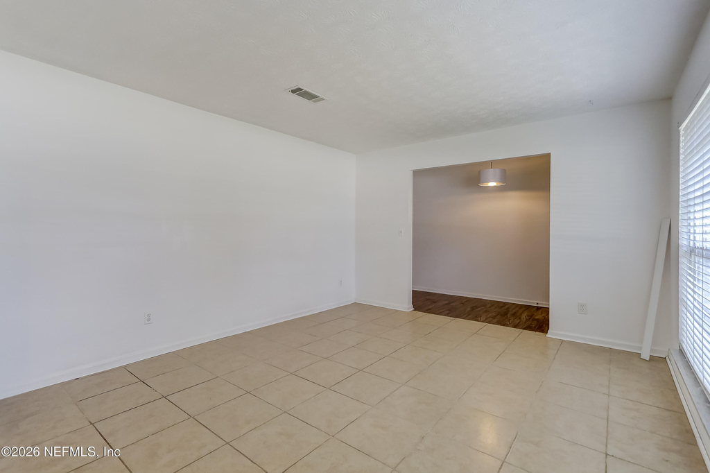 166 Vanderford Road W - Photo 8