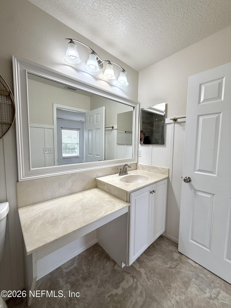 104 Crete Court - Photo 17