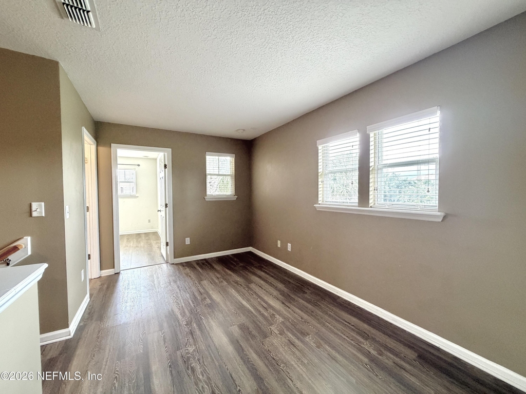 104 Crete Court - Photo 12