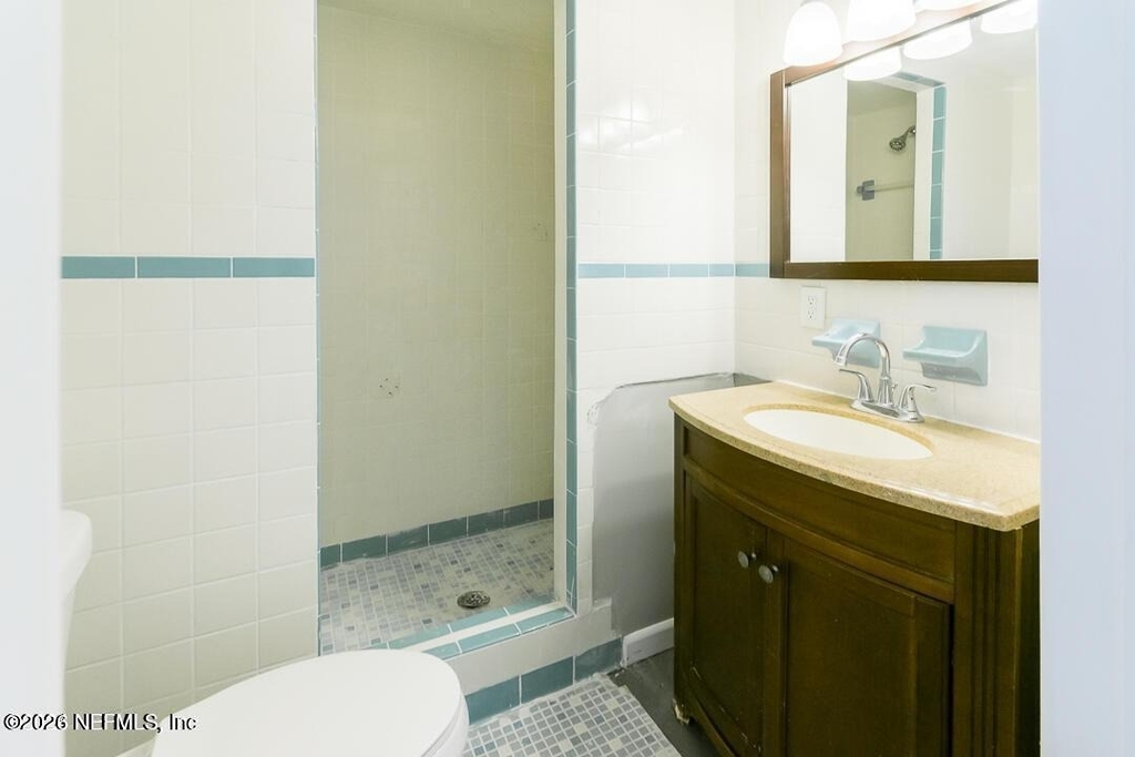284 E 47th Street - Photo 14