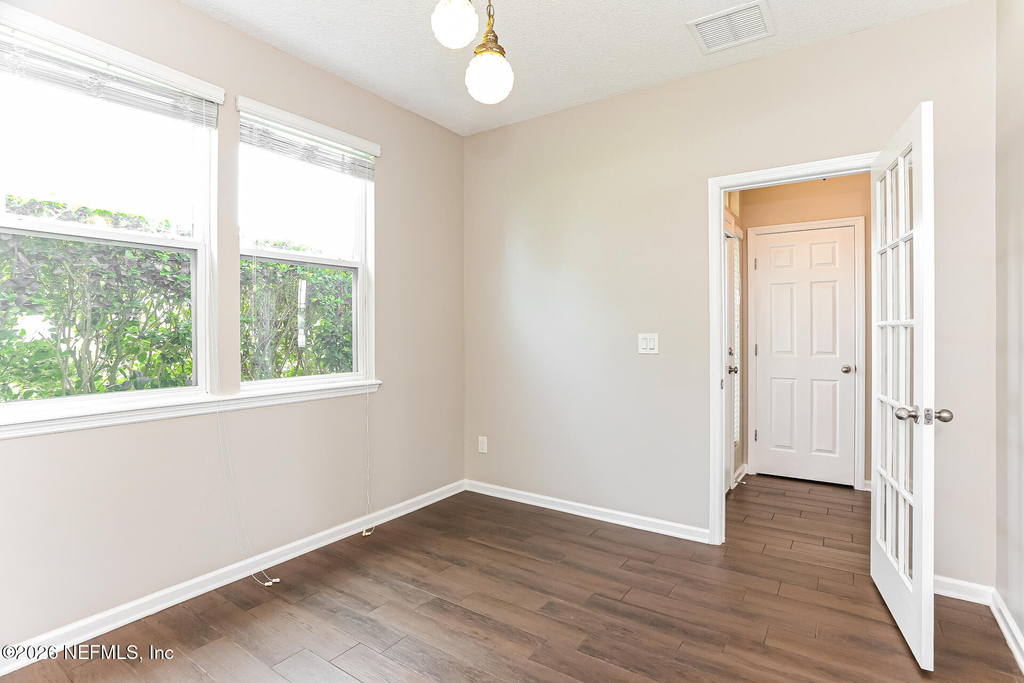 338 Vineyard Lane - Photo 7