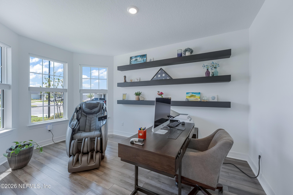 212 Ethereal Square - Photo 4