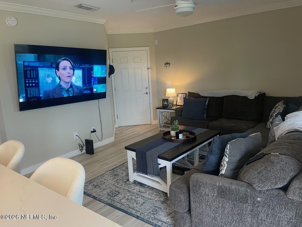 1701 The Greens Way - Photo 4