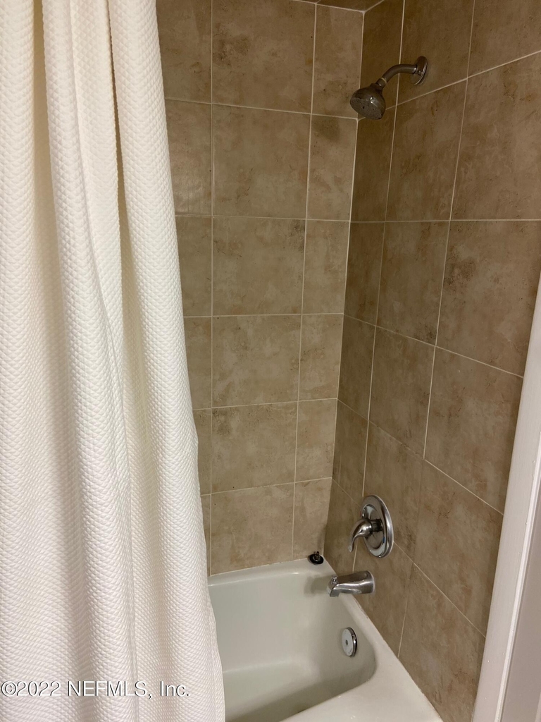 667 Summer Place - Photo 11