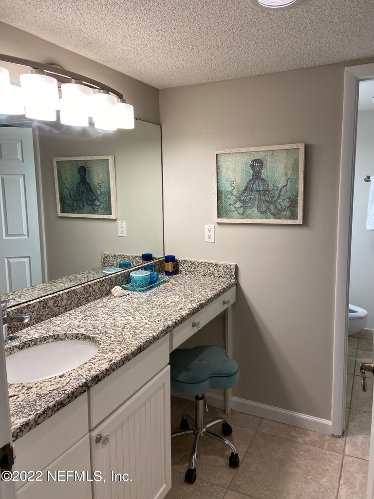 667 Summer Place - Photo 9