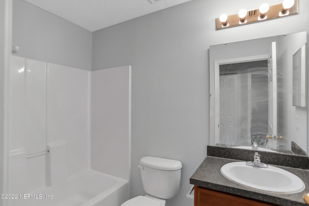7051 Deer Lodge Circle - Photo 21