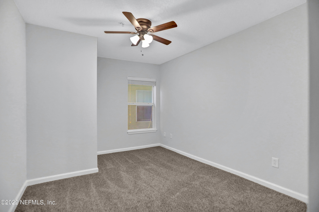 7051 Deer Lodge Circle - Photo 19