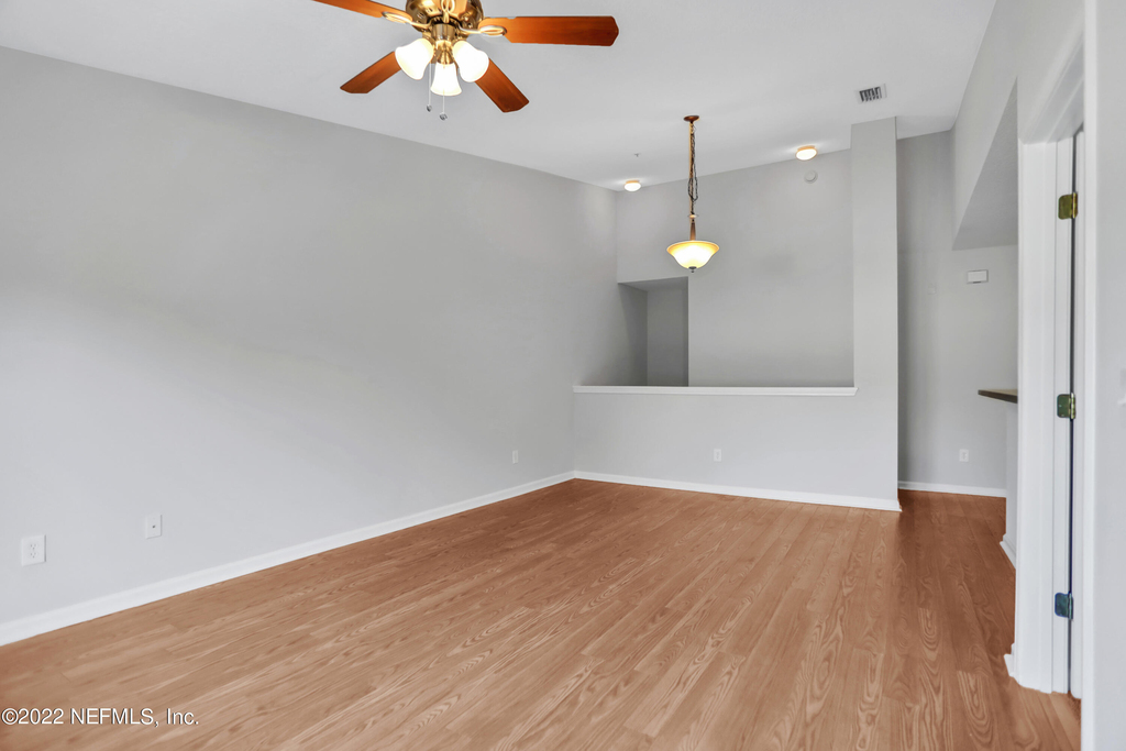 7051 Deer Lodge Circle - Photo 12