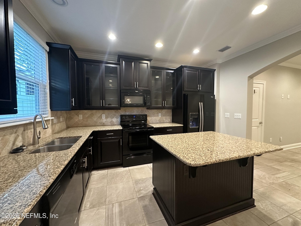 91 Richmond Drive - Photo 1