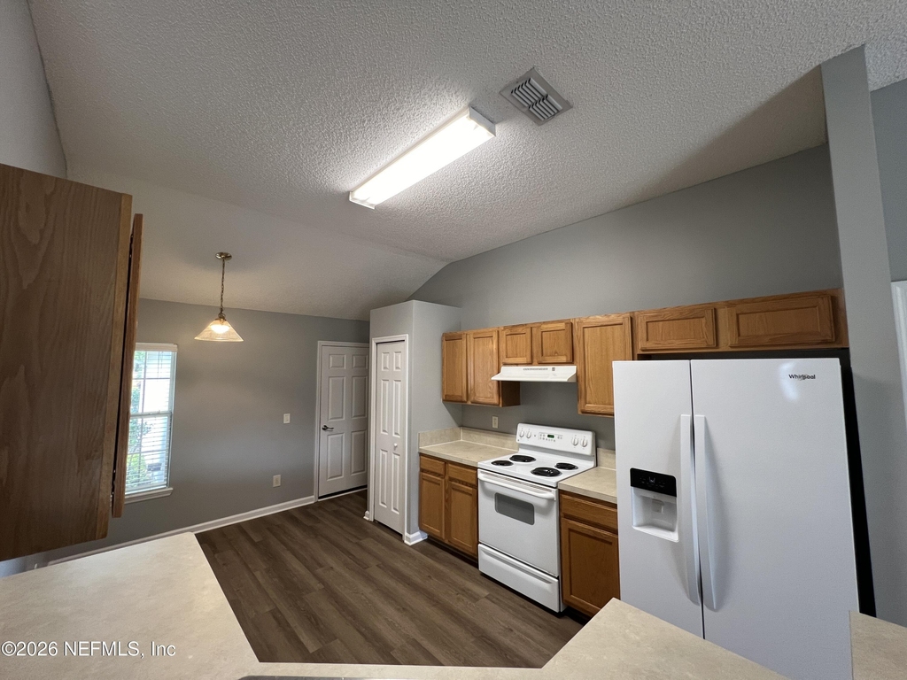 8382 Stelling Drive S - Photo 5