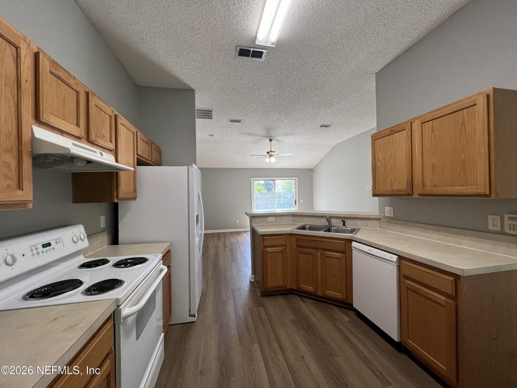 8382 Stelling Drive S - Photo 4
