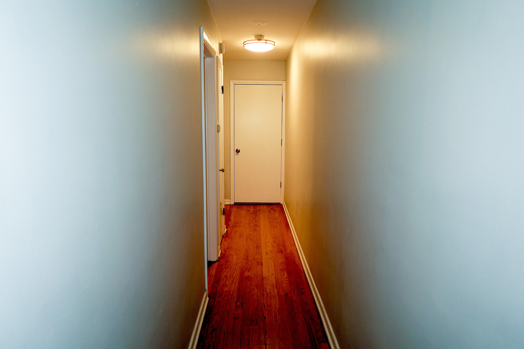 6048 N Elston Avenue - Photo 1
