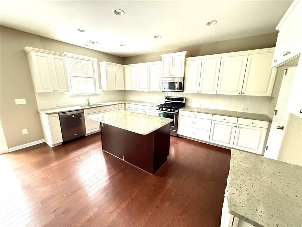 10570 Haynes Valley Court - Photo 4