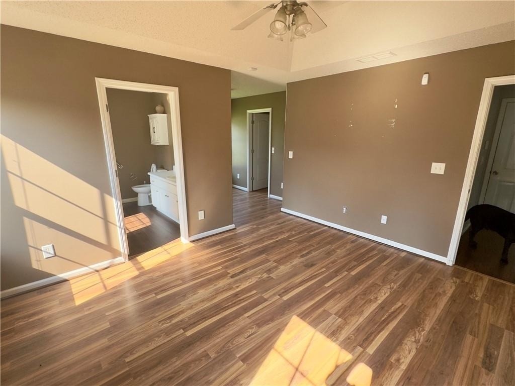211 Lucas Way - Photo 10