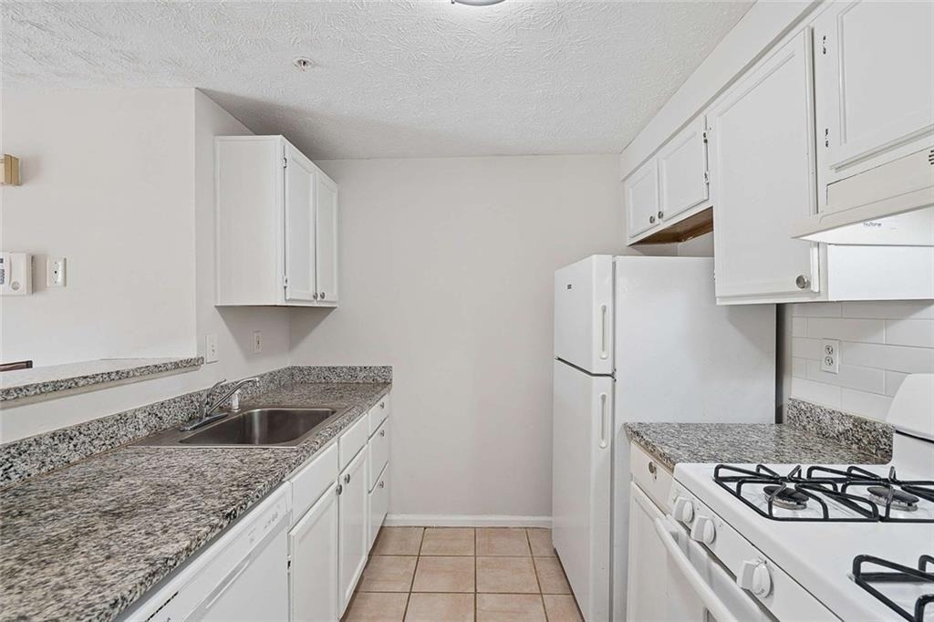 1465 Keys Crossing Drive Ne - Photo 7
