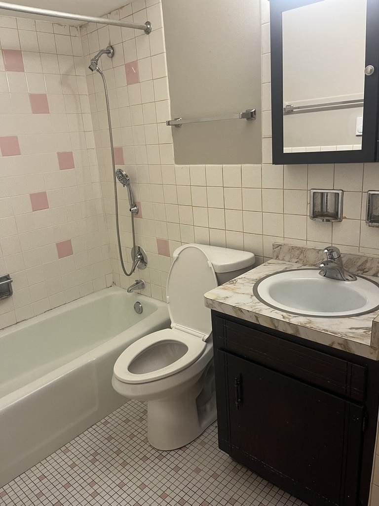 11945 S Hamlin Avenue - Photo 5
