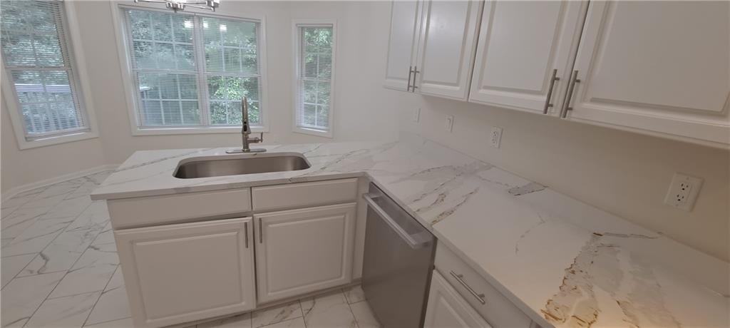 1050 Hillary Lane - Photo 2