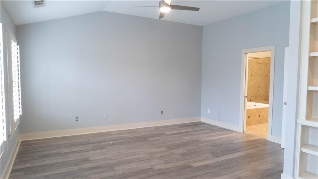 6146 Holly Park Lane Se - Photo 15