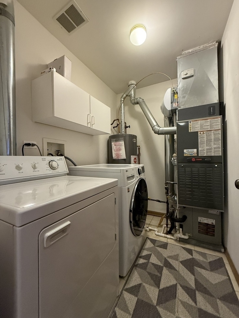 1910 Grove Avenue - Photo 15