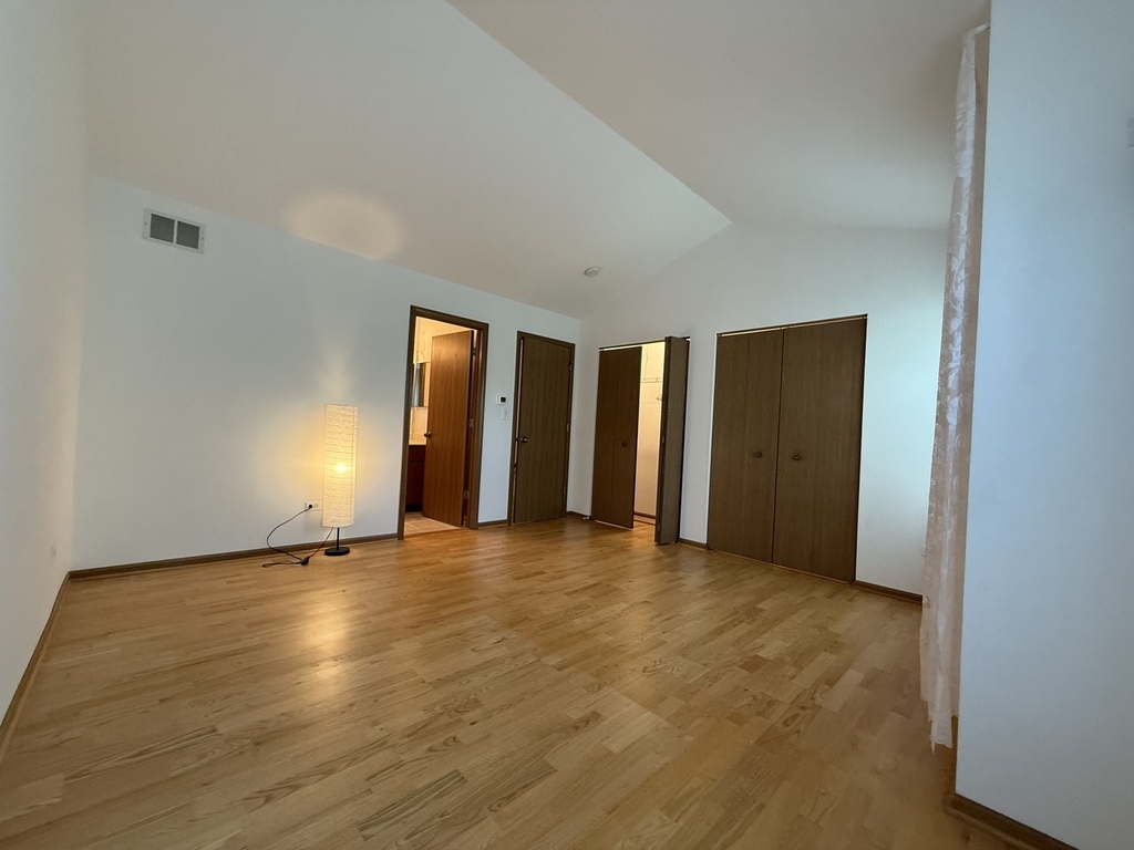 1910 Grove Avenue - Photo 9