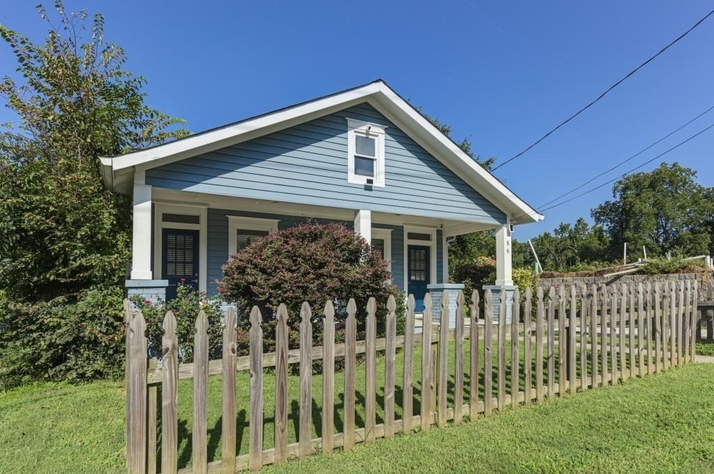 86 Mayson Avenue Ne - Photo 3