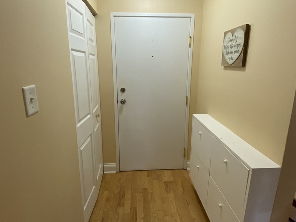 693 E Fullerton Avenue - Photo 8